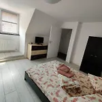 Hotel Lucky House *