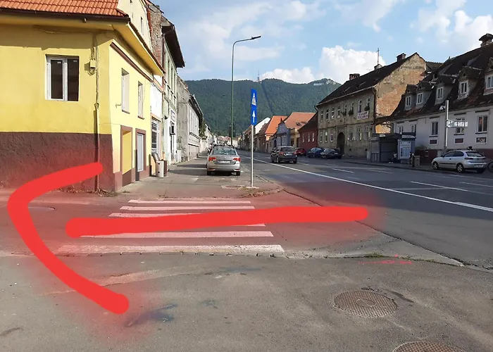 Lucky House Готель Брашов